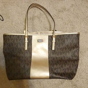 Michael kors purse